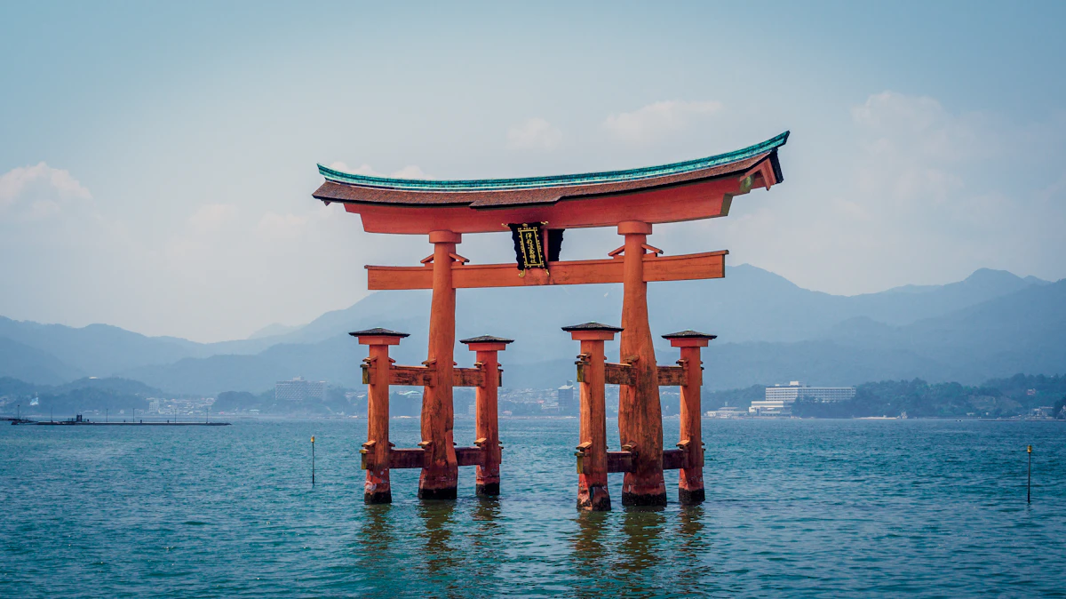 Summer Activities sa Japan — Fireworks, Beach at Summer Festivals