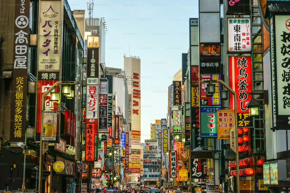 SIM Card at Internet sa Japan — eSIM, Pocket WiFi at Roaming Guide