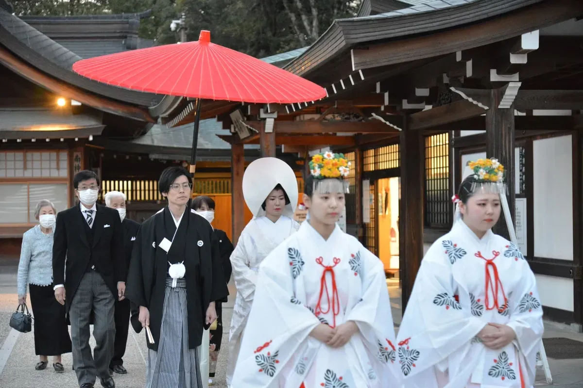 Japan Wedding Guide — Church Wedding, Proposal, Photo Shoot