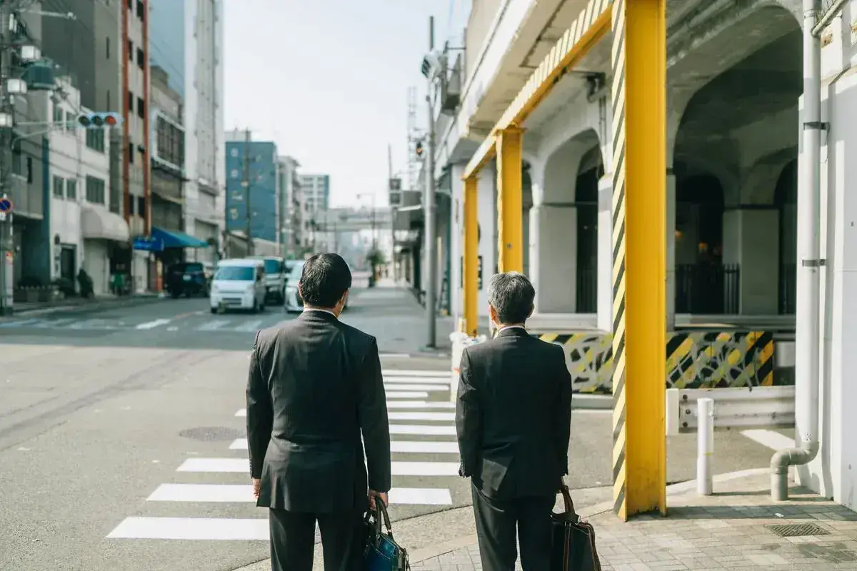 Working in Japan office business